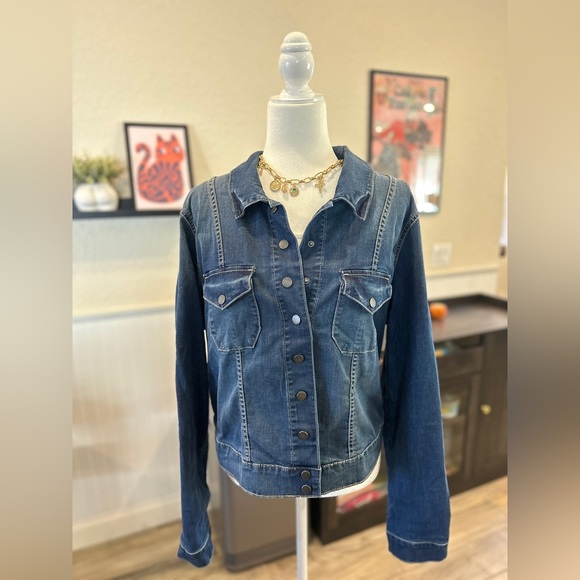 Torrid Denim Jean Jacket Women's XXL Dark Wash - Picture 2 of 8